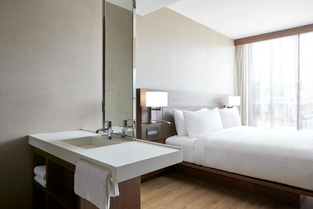 Glenvar Heights Ac Hotel By Marriott Miami Dadeland מראה חיצוני תמונה